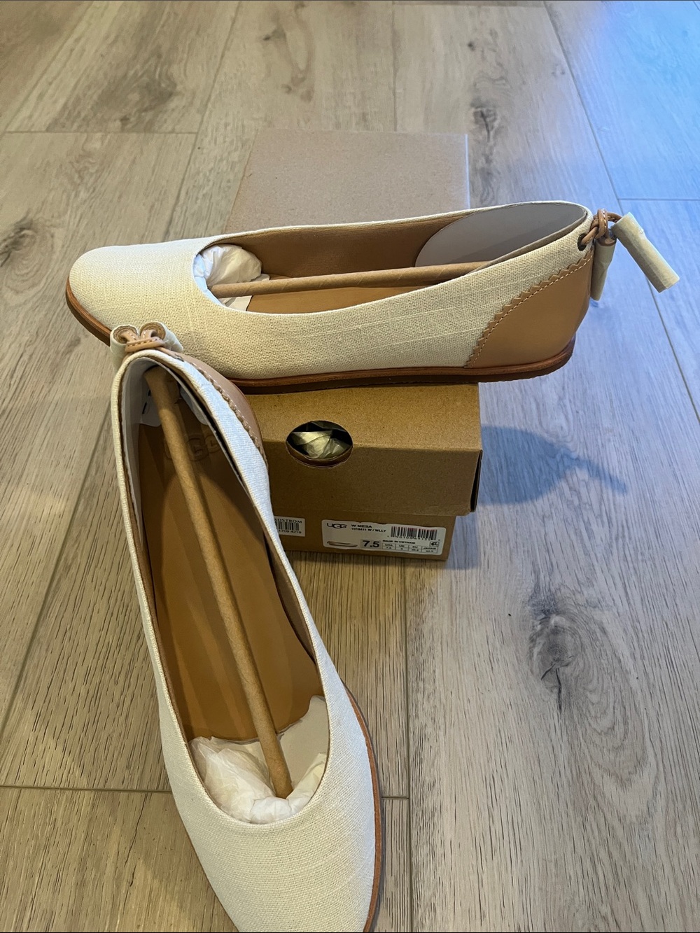 UGG Mesa Ballet Flat Cream & Tan Leather Flat | Women’s Size 7.5 | NWT